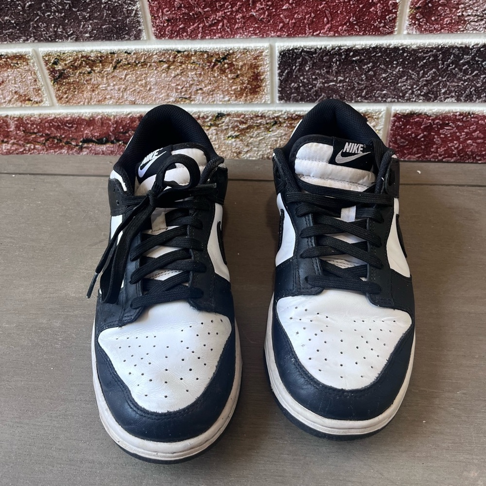 Nike Black and White Sneakers - Picture 6 of 10